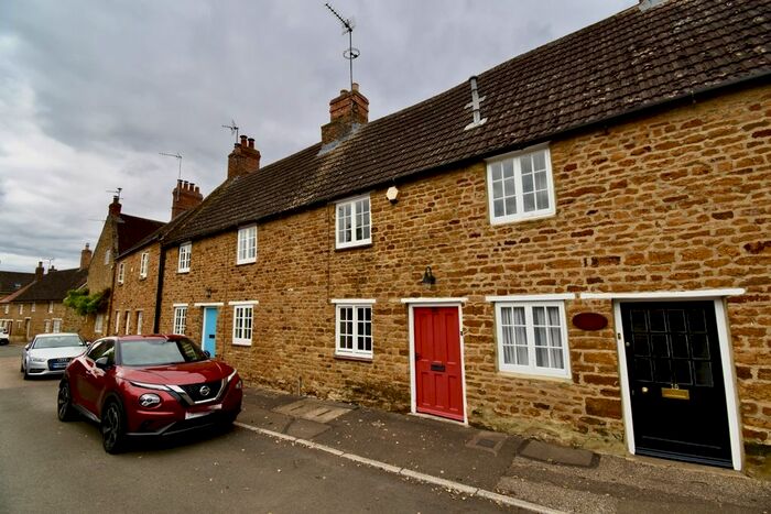 2 Bedroom Cottage To Rent In High Street, Ecton, Northamptonshire, NN6