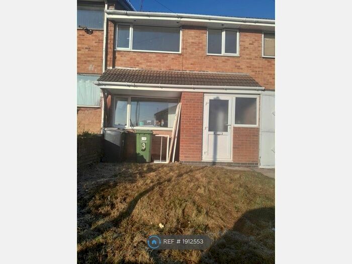 3 Bedroom Terraced House To Rent In Kingfisher Avenue, Nuneaton, CV10