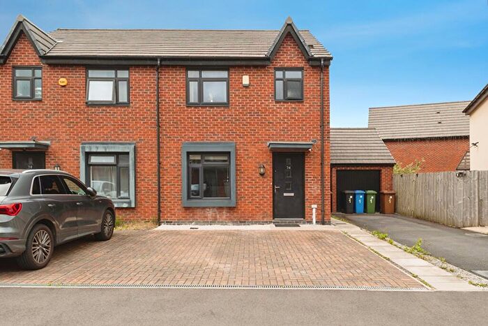3 Bedroom Semi-Detached House For Sale In Arnfield Road, Audenshaw, Manchester, Greater Manchester, M34