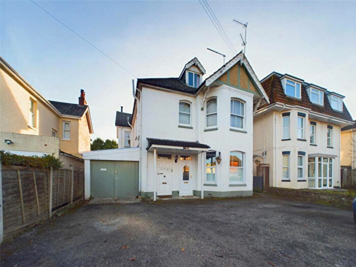 1 Bedroom Flat To Rent In Parkwood Road, Bournemouth, BH5