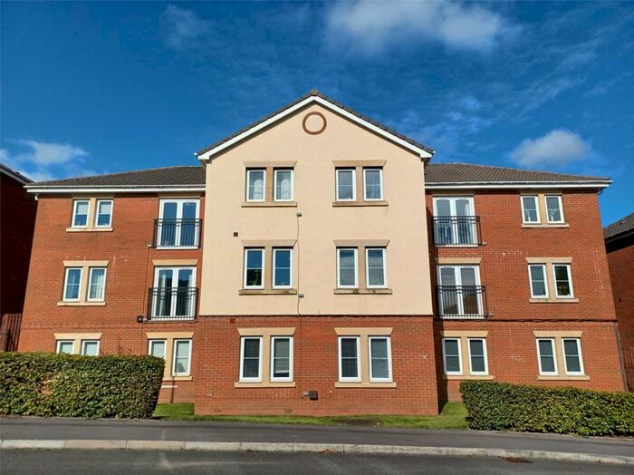 2 Bedroom Flat To Rent In Blue Cedar Drive, Streetly, Sutton Coldfield, B74