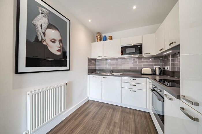 1 Bedroom Flat For Sale In Dixie Court, Adenmore Road, London, SE6