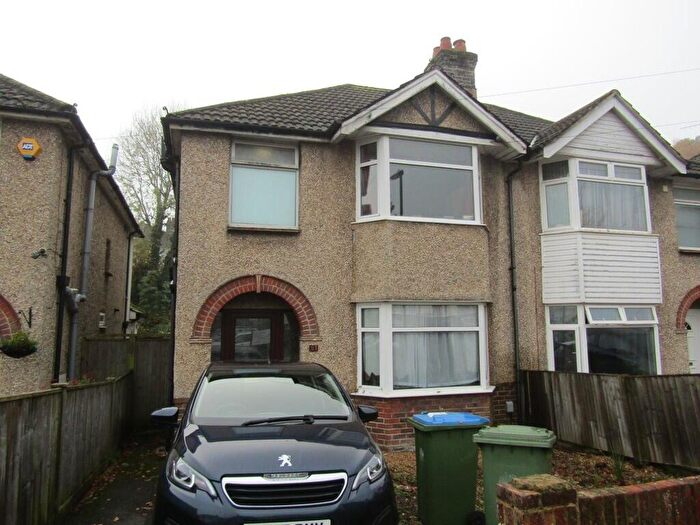 4 Bedroom Semi Detached House To Rent In Chamberlain Road, SO17