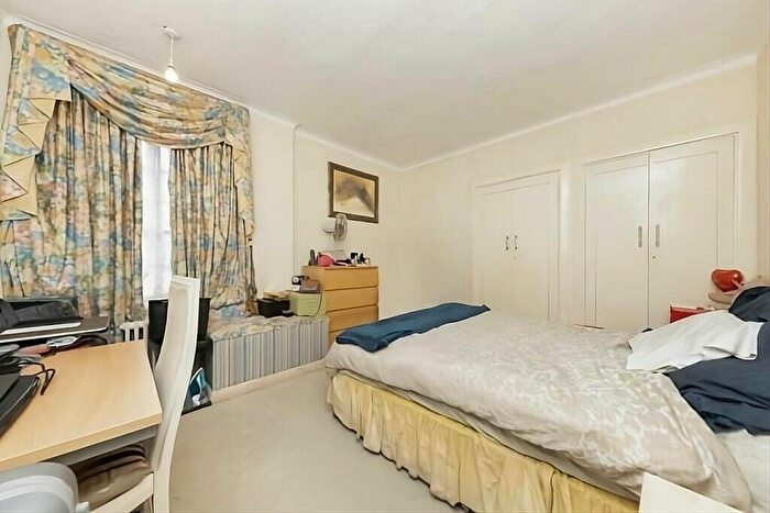 2 Bedroom Flat For Sale In Greville Place, Maida Vale, London, ., NW6