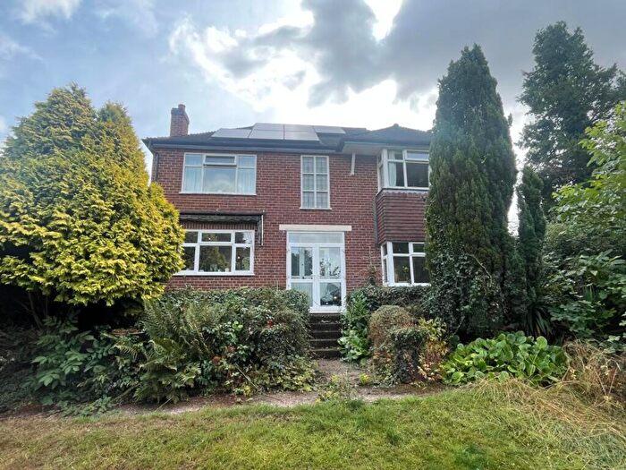 4 Bedroom Detached House For Sale In Queens Street, Measham, DE12