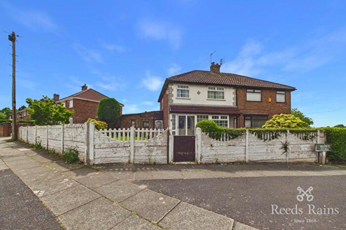 3 Bedroom Semi-Detached House For Sale In Walpole Avenue, Whiston, Prescot, Merseyside, L35