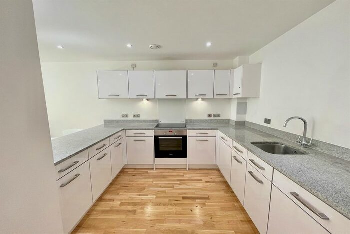 4 Bedroom Terraced House To Rent In Austin Street, London, E2