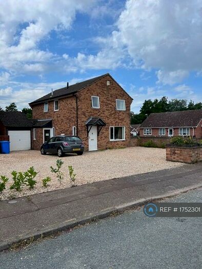 6 Bedroom Detached House To Rent In The Hedgerows, Norwich, NR5
