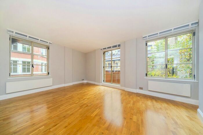 2 Bedroom Flat To Rent In The Circle, Queen Elizabeth Street, London, SE1