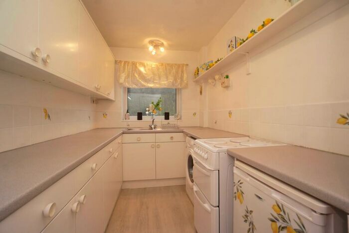2 Bedroom Apartment To Rent In Ladies Spring Grove, Sheffield, S17