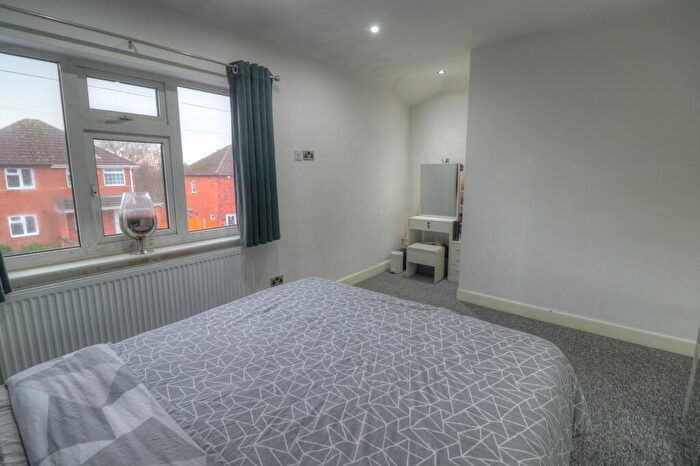 2 Bedroom Semi-Detached House For Sale In Roydene Crescent, Leicester, LE4