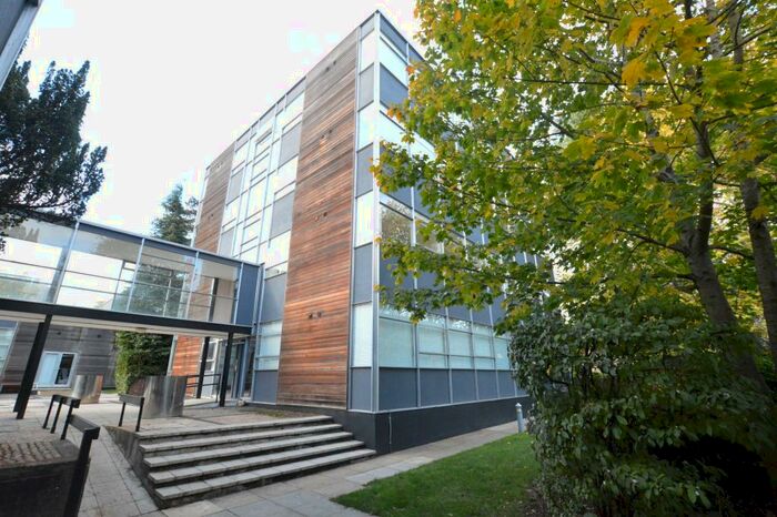 2 Bedroom Flat To Rent In Newsom Place, St Albans, AL1