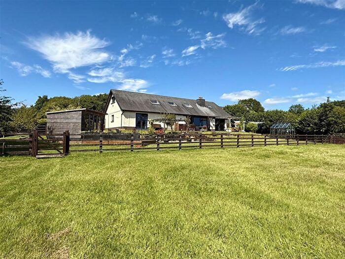 5 Bedroom Detached House For Sale In Cwmgwili, Nr Cross Hands, SA18