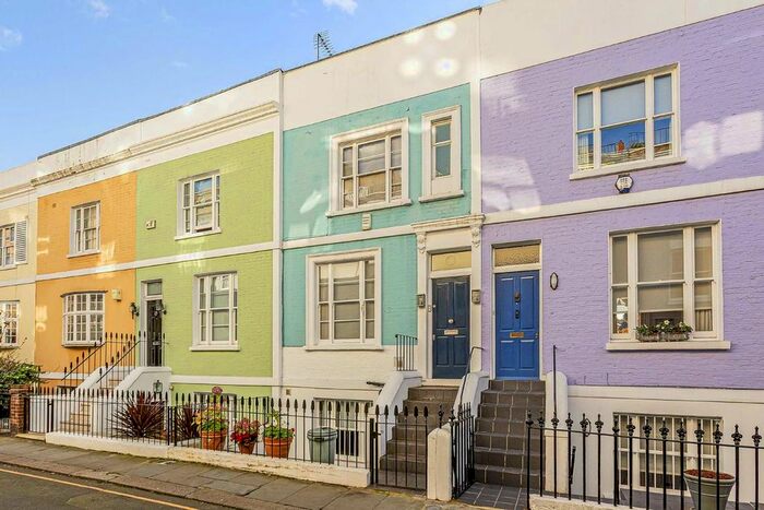 4 Bedroom Terraced House To Rent In Redfield Lane, London, SW5