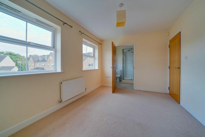 2 Bedroom Flat To Rent In Beevor Court, Sapley, Huntingdon, PE28