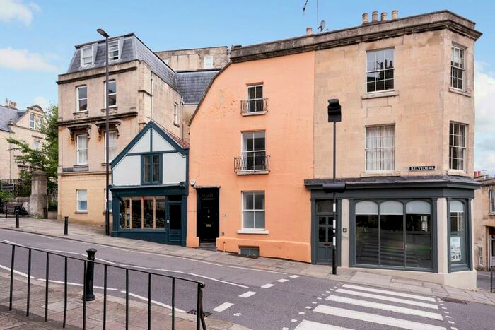 3 Bedroom Town House To Rent In Belvedere, Bath, BA1