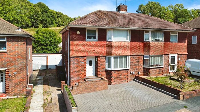 3 Bedroom Semi-Detached House For Sale In Ashurst Road, Brighton, BN2