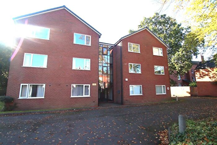 2 Bedroom Flat To Rent In Court Oak Road, Harborne, Birmingham, B17