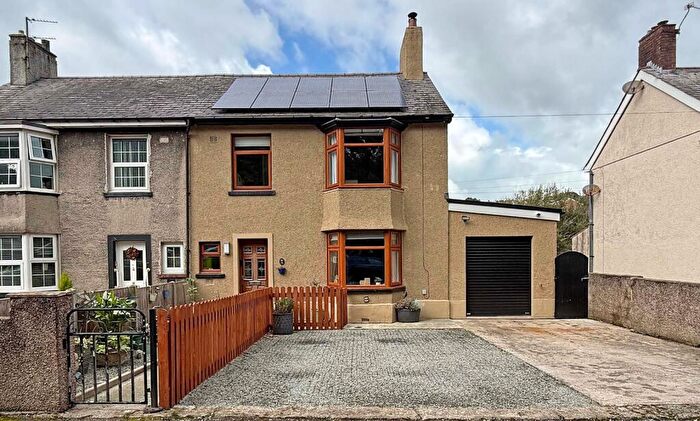 3 Bedroom Semi-Detached House For Sale In Bryn Llwyd, Bangor, Gwynedd, LL57