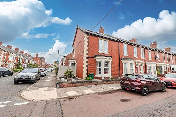 3 Bedroom End Terrace House For Sale In Tosson Terrace, Heaton, Newcastle Upon Tyne, NE6