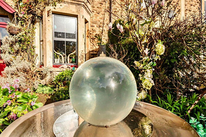 3 Bedroom End Of Terrace House For Sale In The Butts, Frome, BA11