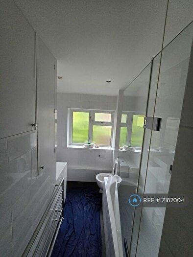 3 Bedroom Terraced House To Rent In Colestrete, Stevenage, SG1