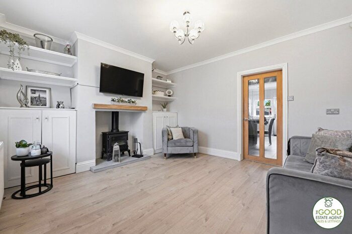 2 Bedroom Terraced House For Sale In Wilmslow Road, Cheadle, SK8
