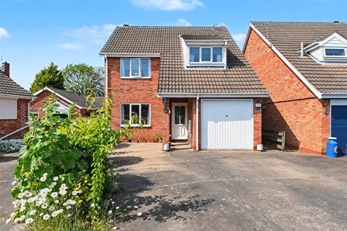 4 Bedroom Detached House For Sale In Magdalen Close, Scunthorpe, DN16