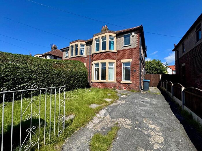 3 Bedroom Semi Detached House To Rent In Waverley Avenue, Fleetwood, FY7
