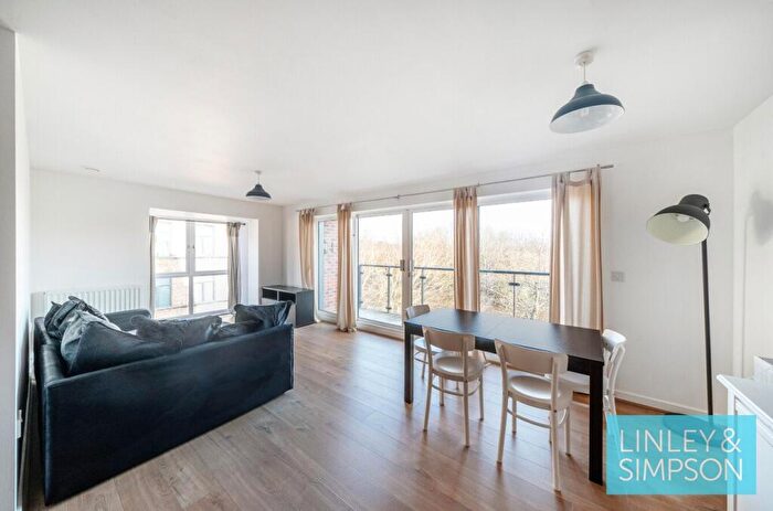 2 Bedroom Flat For Sale In Goodman Street, Hunslet, Leeds, LS10