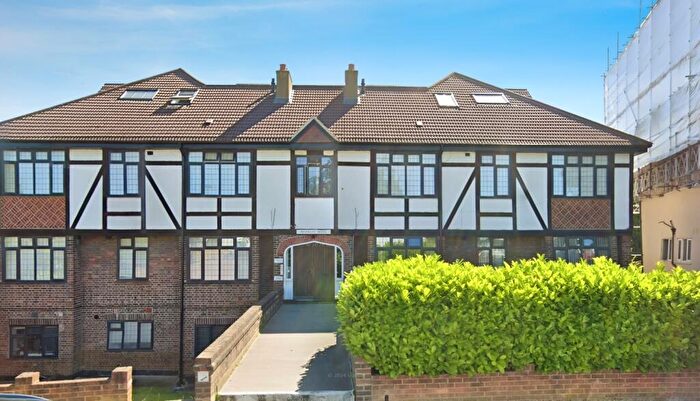 1 Bedroom Flat To Rent In Foxgrove Avenue Beckenham, BR3