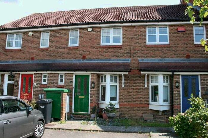 2 Bedroom Property To Rent In 2 Bedroom House With Conservatory, HA8