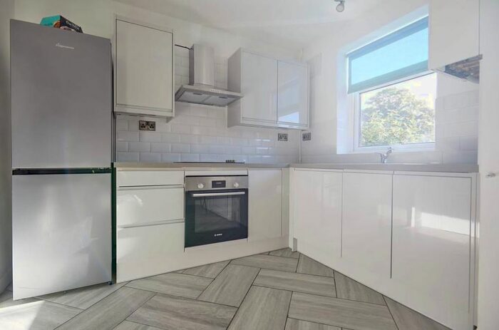 5 Bedroom Semi-Detached House To Rent In Peckover Road, Norwich, NR4