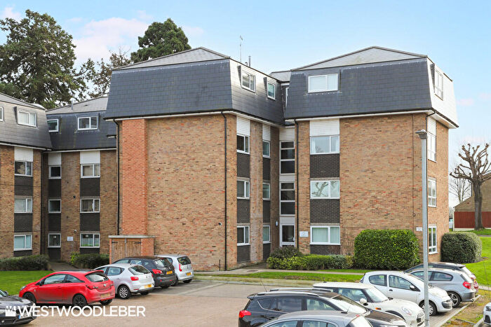 1 Bedroom Apartment To Rent In Lampits, Hoddesdon, EN11