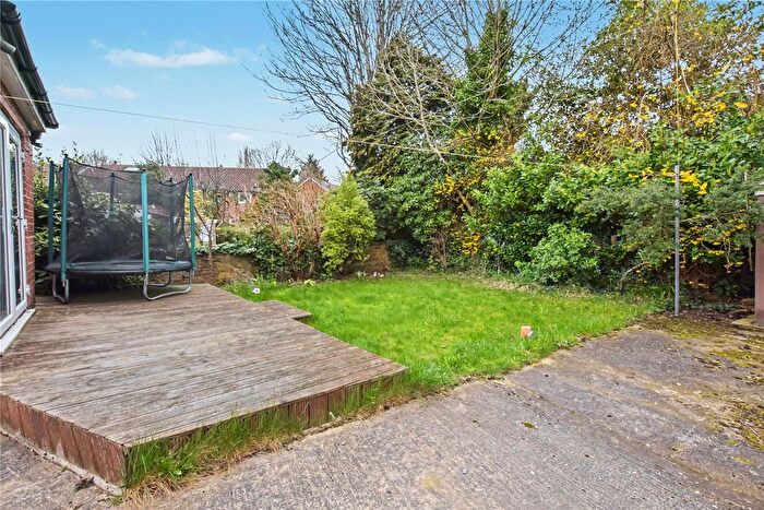 3 Bedroom Semi-detached House For Sale In Parkland Gardens, Leeds, West Yorkshire, LS6