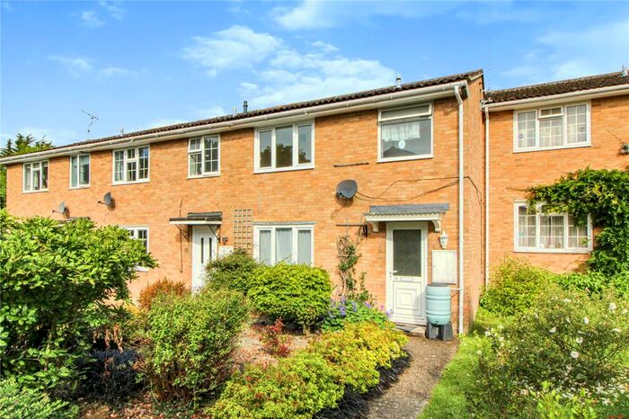 3 Bedroom Semi-Detached House To Rent In Lockeridge Close, Blandford, Dorset, DT11