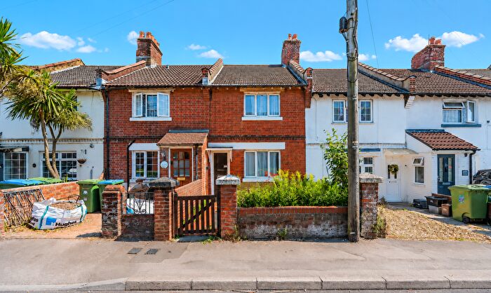 3 Bedroom Terraced House For Sale In Victoria Road, Southampton, SO19