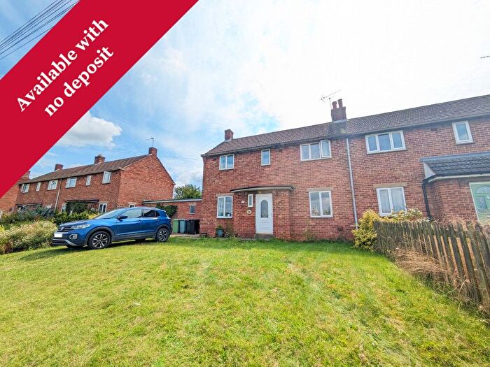 3 Bedroom Semi-Detached House To Rent In Hillside, Ancaster, NG32