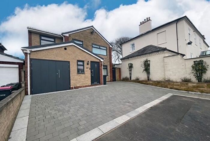 4 Bedroom Detached House For Sale In Thoresby Close, Aston, Sheffield, Rotherham, S26