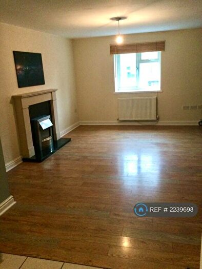 2 Bedroom Flat To Rent In Greasbrough, Rotherham, S61