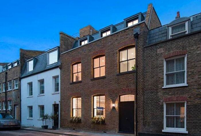2 Bedroom Flat To Rent In Bingham Place, Marylebone, W1U