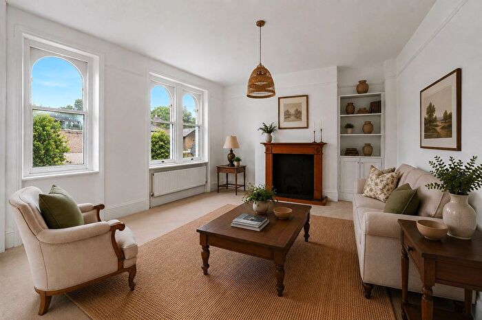 1 Bedroom Flat For Sale In Brookfield Road, London, E9