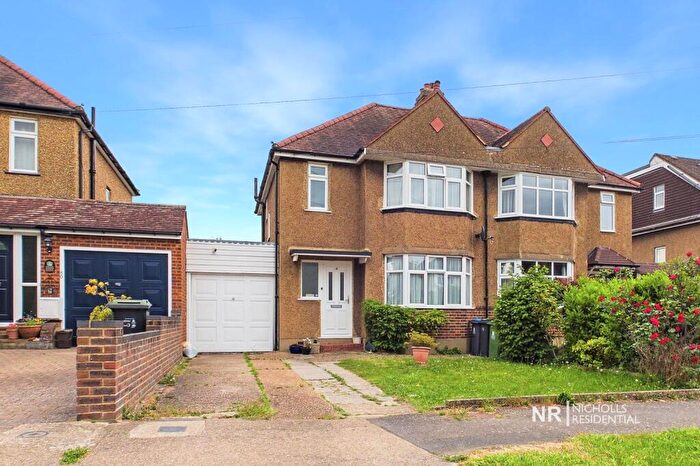 3 Bedroom Semi-Detached House To Rent In Selwood Road, Chessington, Surrey., KT9