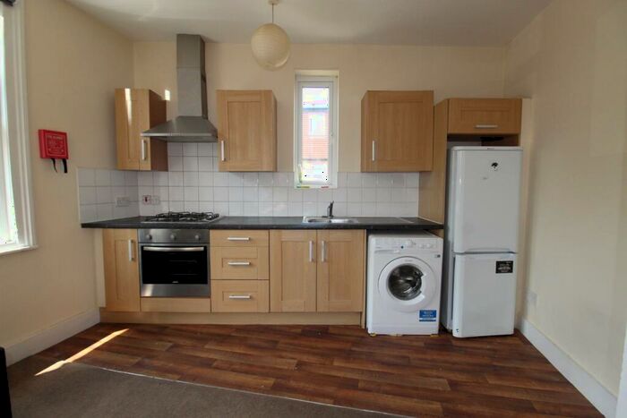 2 Bedroom Apartment To Rent In Falmer Road, Harringay, N15