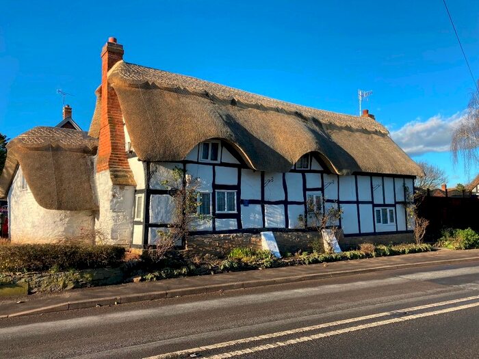 4 Bedroom Cottage For Sale In Evesham Road, Salford Priors WR11