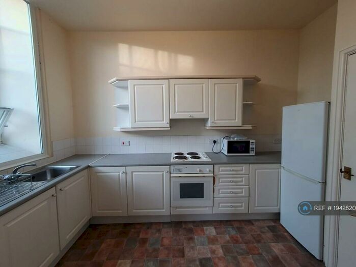 1 Bedroom Flat To Rent In Brunswick Court, Macclesfield, SK11