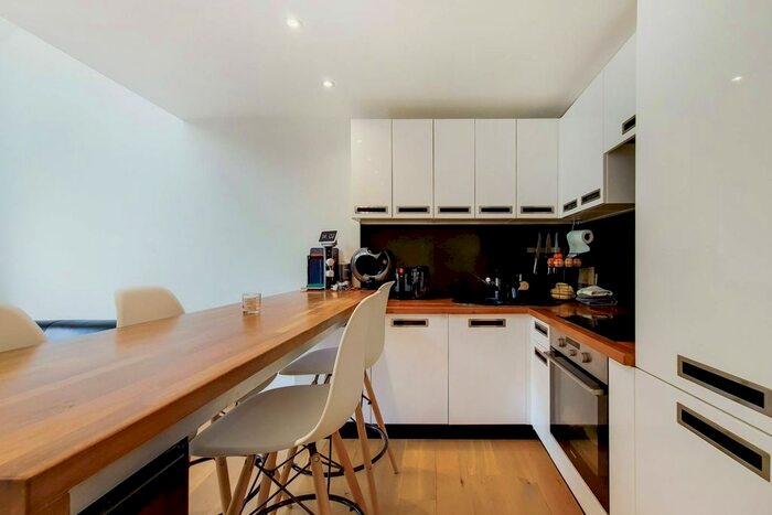 2 Bedroom Maisonette To Rent In Bunning Way, Hillmarton Conservation Area, London, N7
