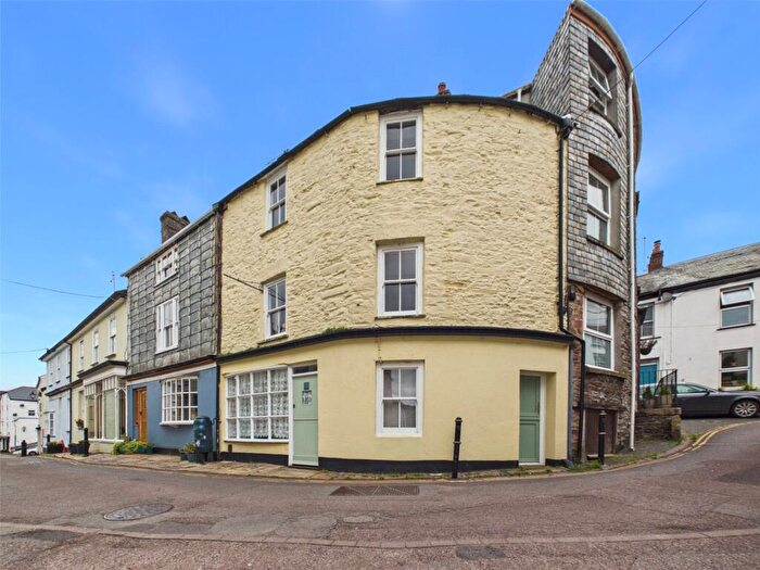 3 Bedroom Terraced House For Sale In Fore Street, Calstock, Cornwall, PL18
