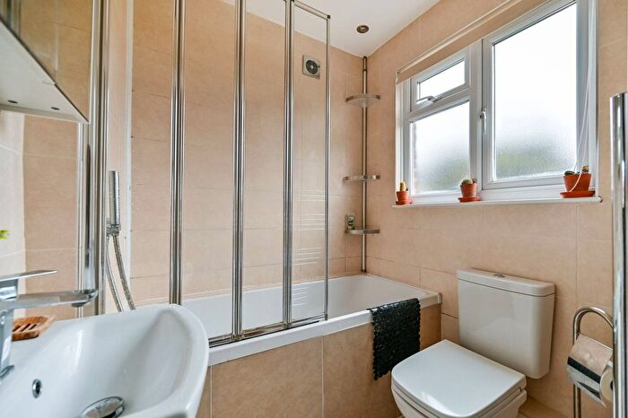 3 Bedroom Terraced House For Sale In Wesley Avenue, Hounslow, TW3