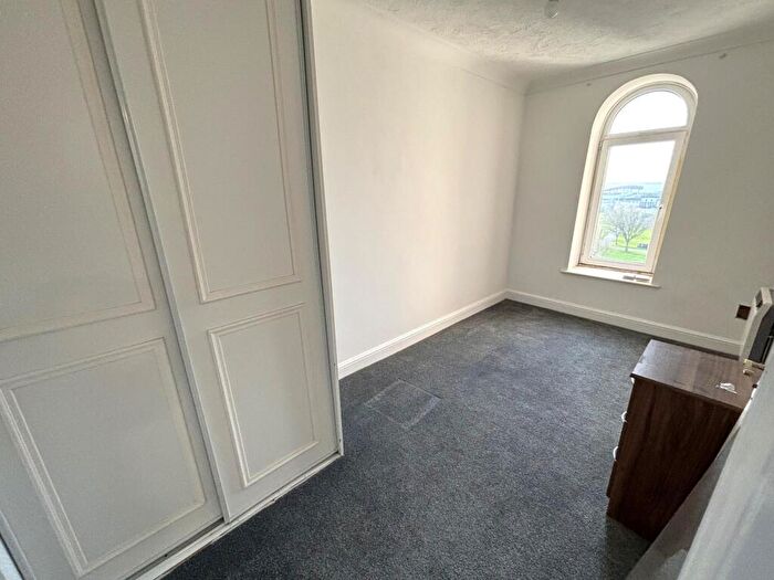 2 Bedroom Flat To Rent In Clarence Parade, Southsea, Portsmouth, PO5